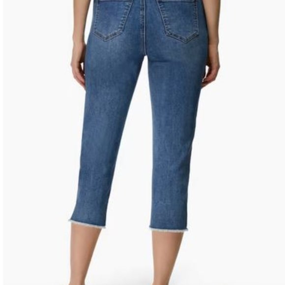 LAURA: Frayed Hem Denim Capris - blue - Picture 4 of 9